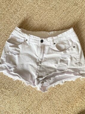 White Distressed Women's Denim Shorts - Classic Summer Style